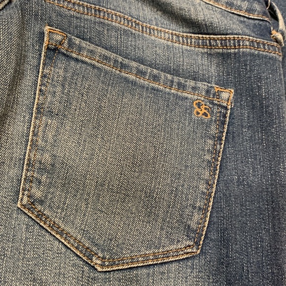 Women’s Jessica Simpson Rockin Curvy Boot Jeans - Picture 5 of 8